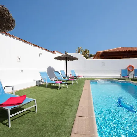 Neva Lovely 4 Bedroom Private Heated Pool كالاو سالفاجي