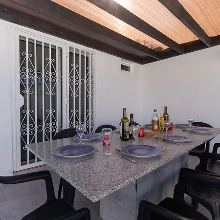 Neva Lovely 4 Bedroom Private Heated Pool * كالاو سالفاجي