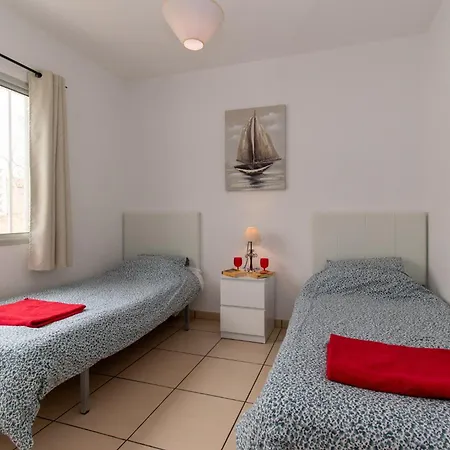 فيلة Neva Lovely 4 Bedroom Private Heated Pool